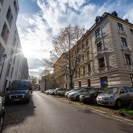 Moderne Eg-Wohnung In Sudenburg Mit Parkplatz, Top Anbindung มัคเดอบวร์ก ภายนอก รูปภาพ